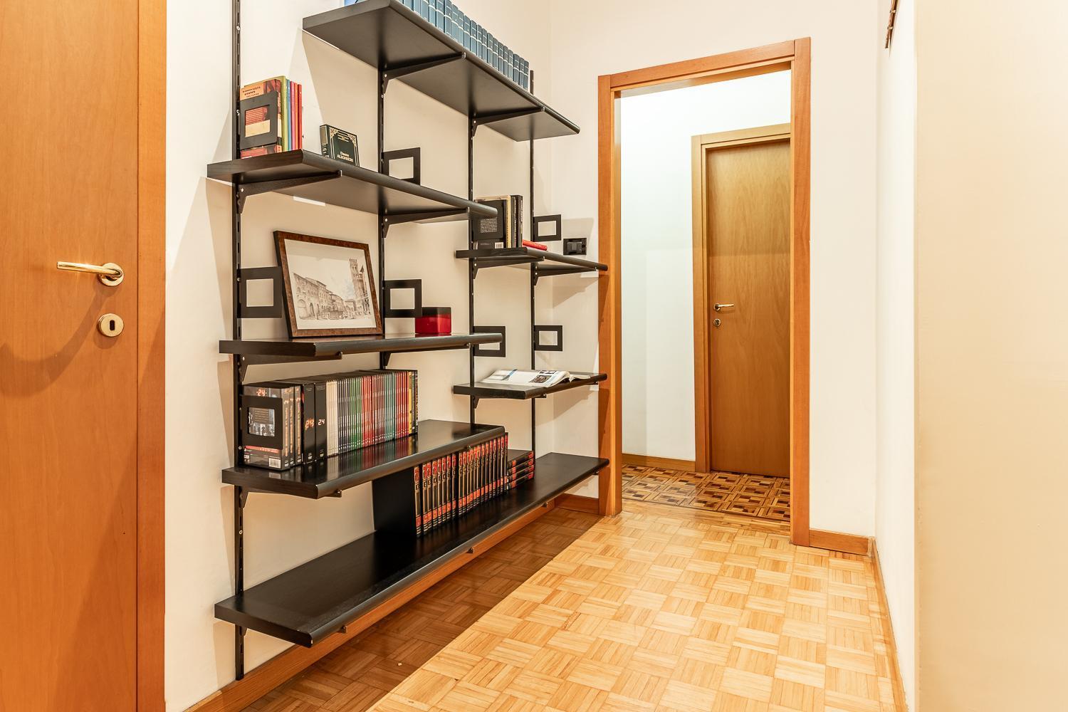 Spacious Apt With Kitchenette, Near Piazza Maggiore 博洛尼亚 外观 照片