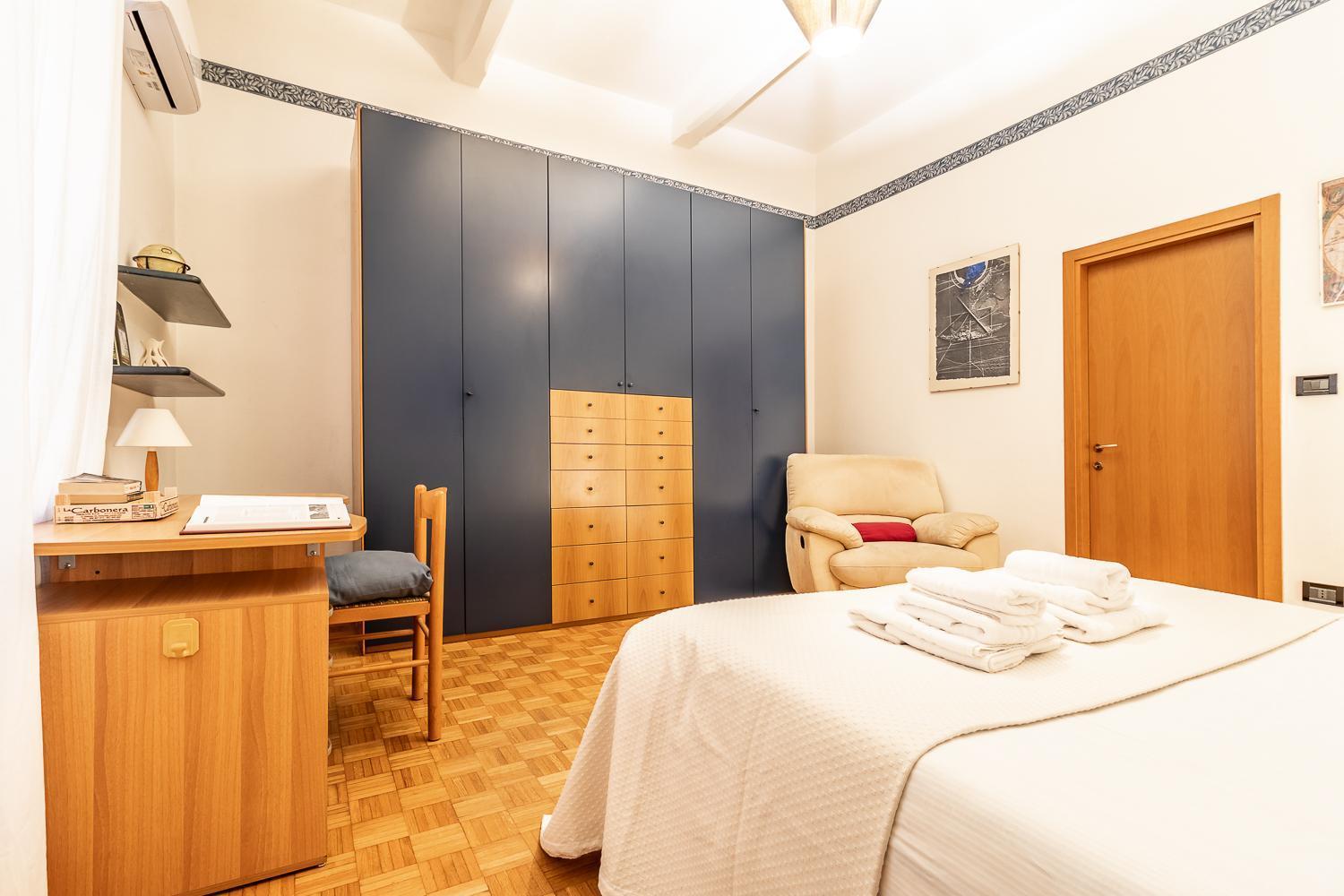 Spacious Apt With Kitchenette, Near Piazza Maggiore 博洛尼亚 外观 照片